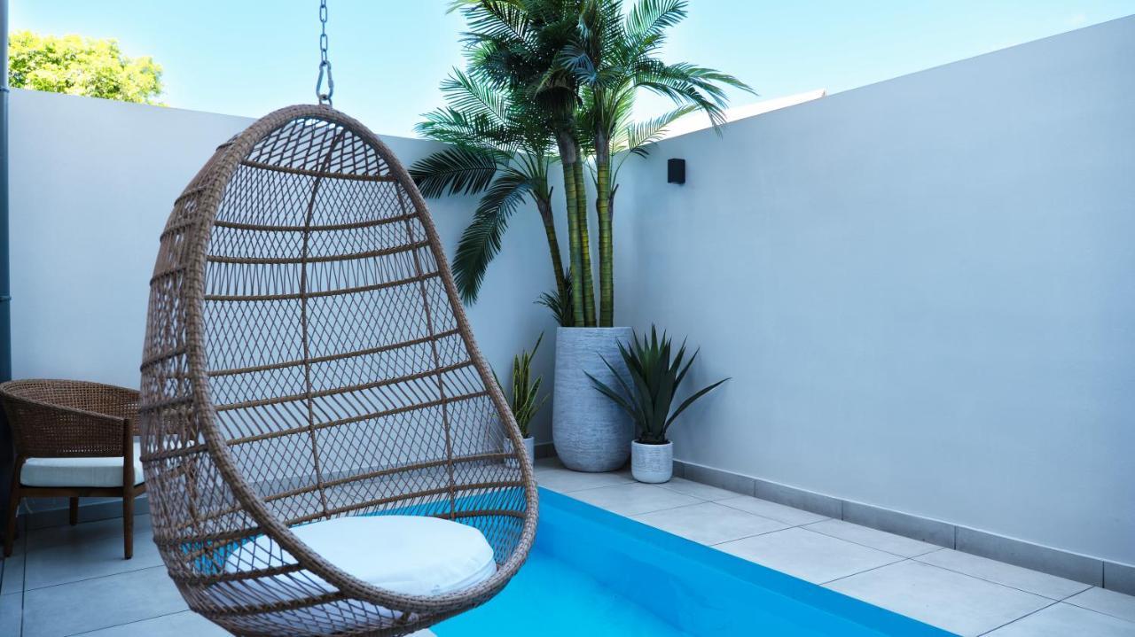 Maison Le Patio Jacuzzi Σαιν-Ντενί Εξωτερικό φωτογραφία